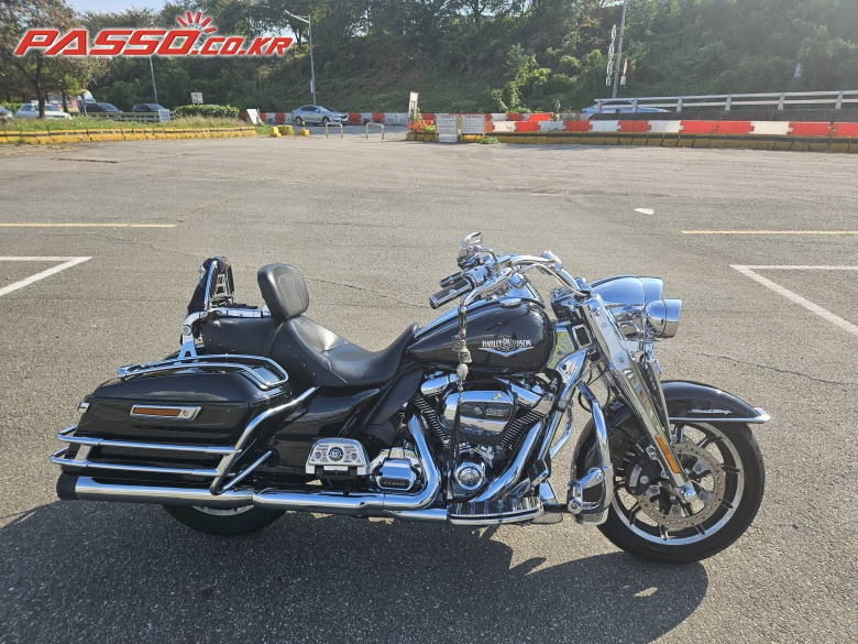 Harley-Davidson 로드킹