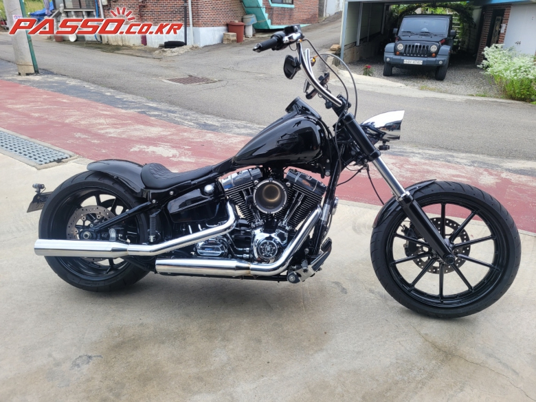 Harley-Davidson 브레이크아웃