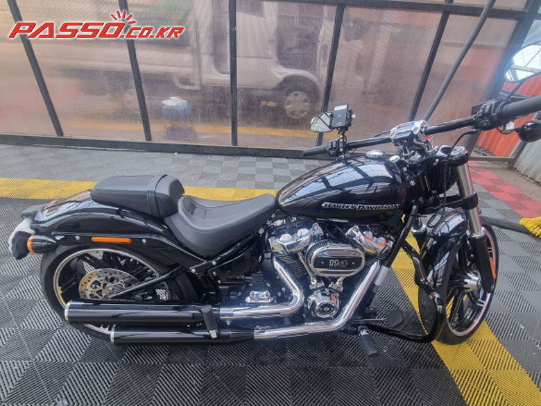 Harley-Davidson 브레이크아웃 114
