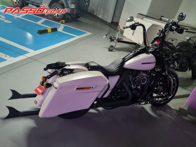 Harley-Davidson 로드킹 스페셜