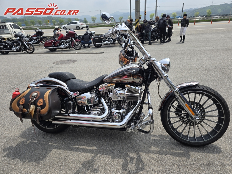Harley-Davidson CVO 브레이크아웃