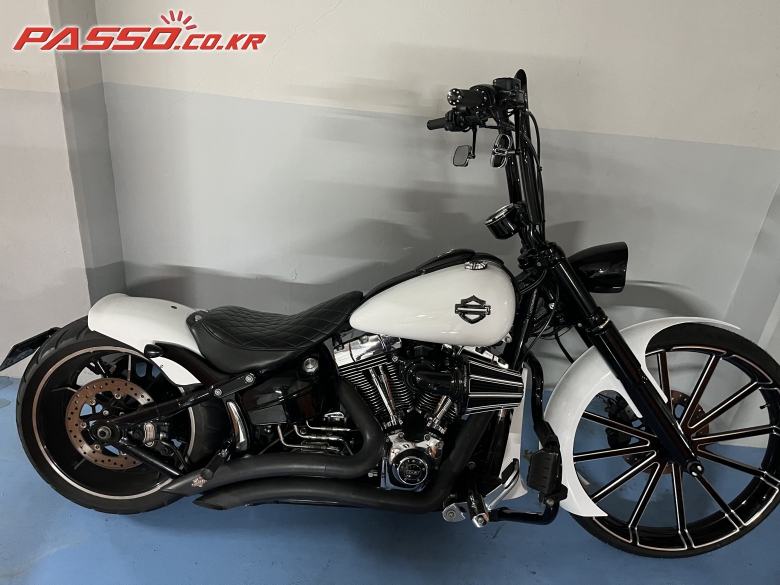 Harley-Davidson 브레이크아웃