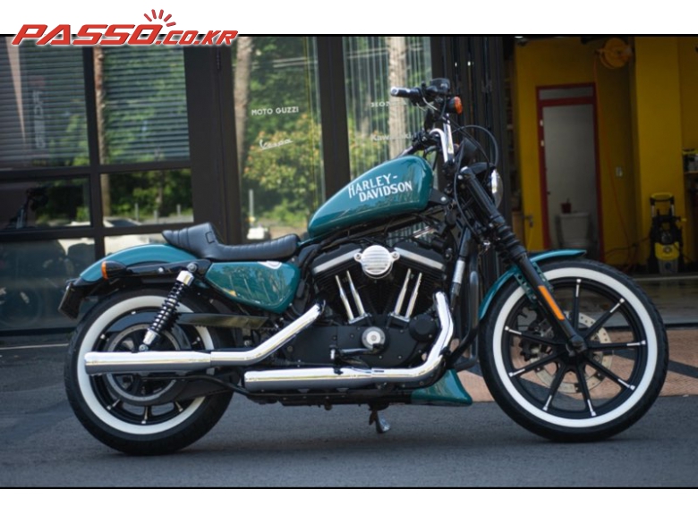 Harley-Davidson 883 R