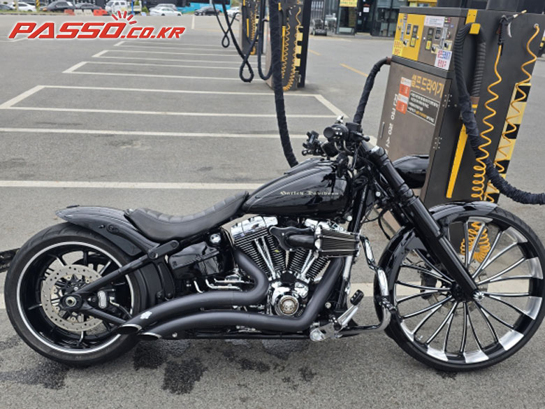 Harley-Davidson 브레이크아웃