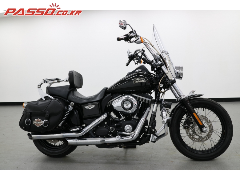 Harley-Davidson 다이나 스트릿밥