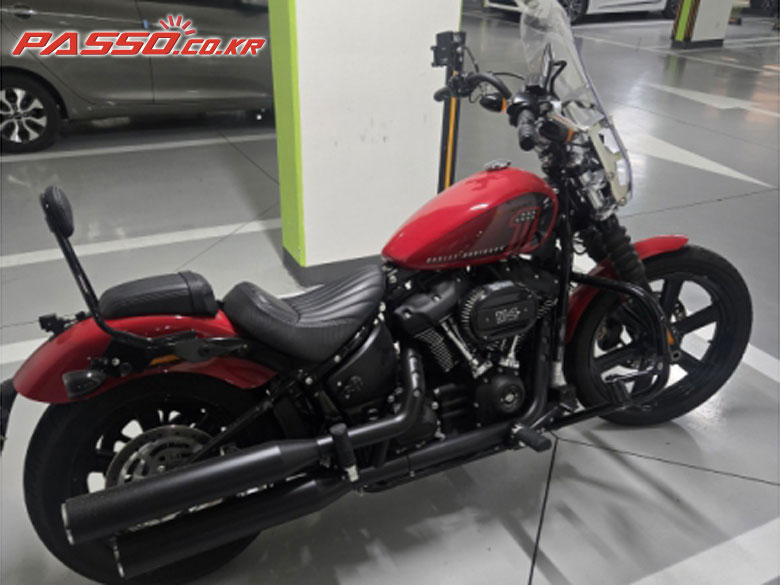 Harley-Davidson 스트리트 밥 114