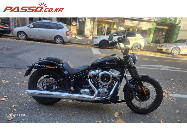 Harley-Davidson 스트리트 밥