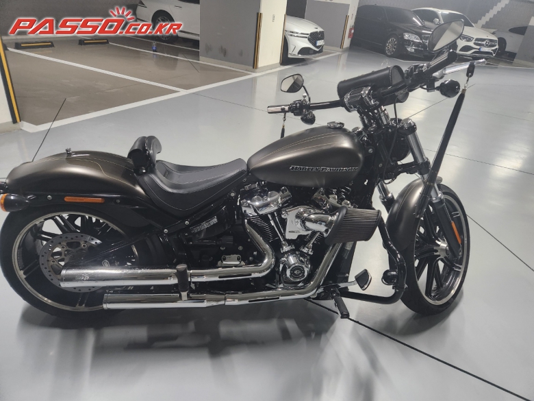 Harley-Davidson 브레이크아웃 114