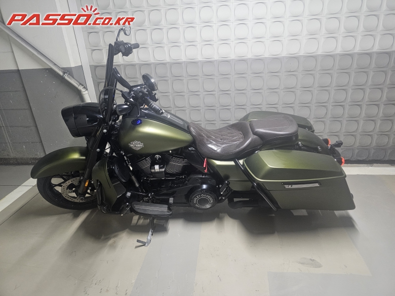 Harley-Davidson 로드킹 스페셜