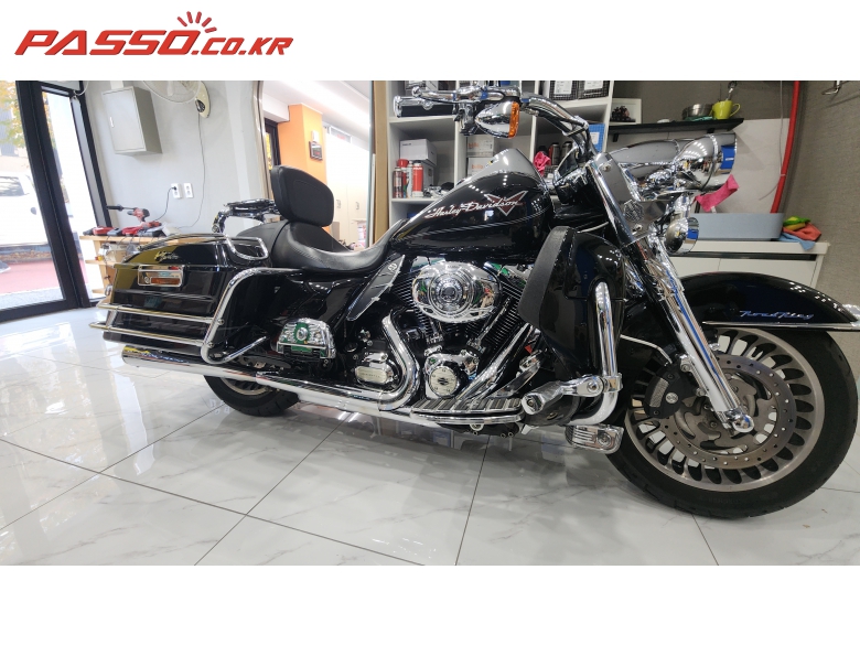 Harley-Davidson 로드킹