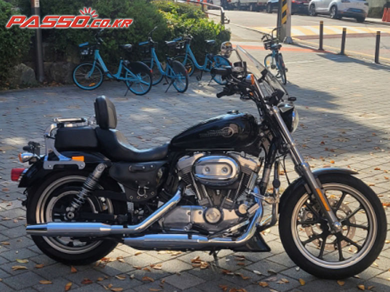 Harley-Davidson 883 슈퍼로우