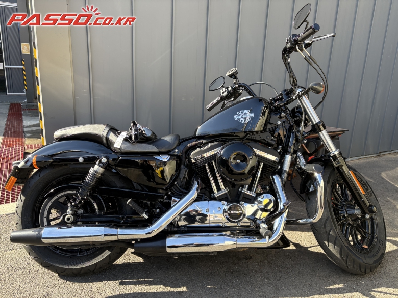 Harley-Davidson 포티에잇 스페셜