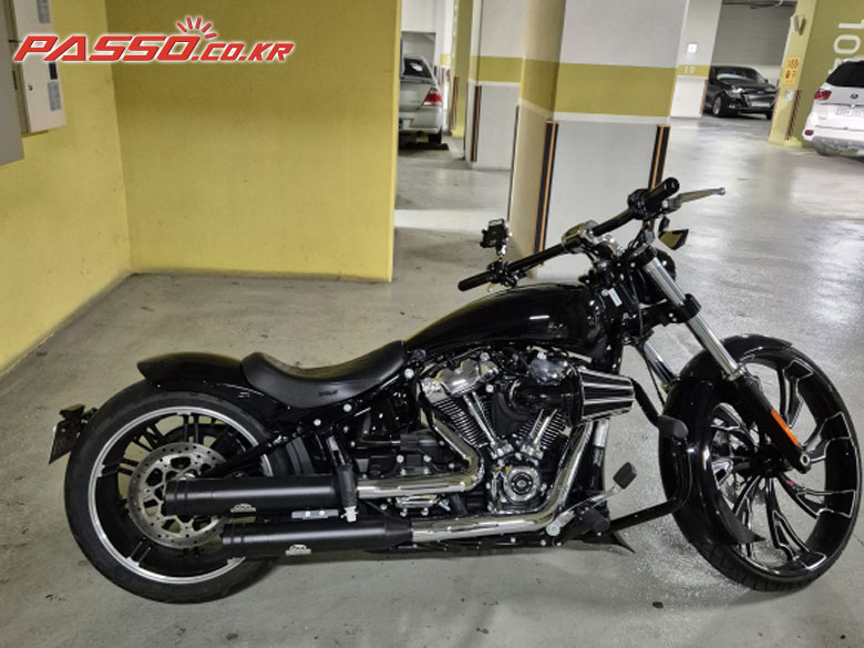 Harley-Davidson 브레이크아웃 114