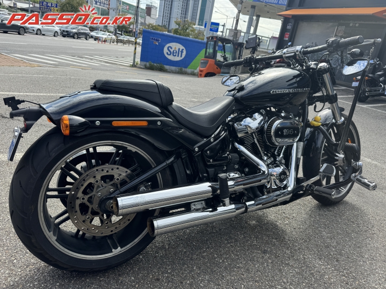 Harley-Davidson 브레이크아웃 114