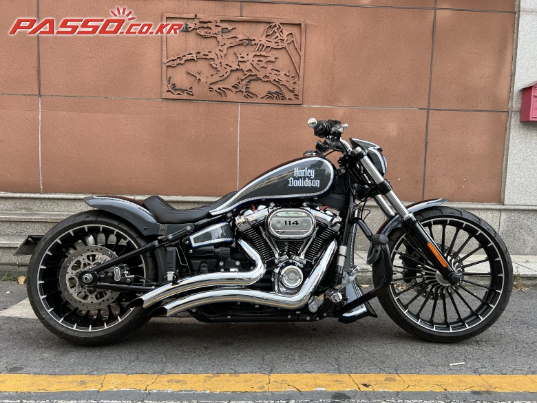 Harley-Davidson 브레이크아웃 114