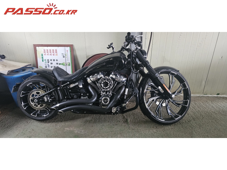 Harley-Davidson 브레이크아웃 114