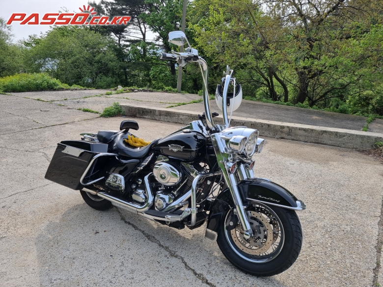 Harley-Davidson 로드킹 스페셜