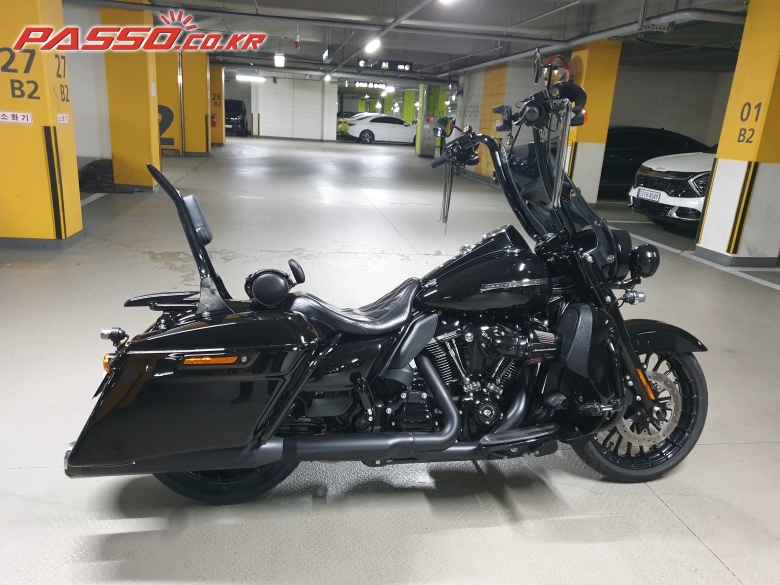 Harley-Davidson 로드킹 스페셜