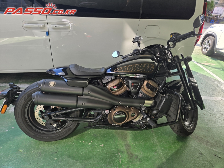 Harley-Davidson FXDR 114