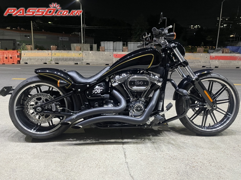 Harley-Davidson 브레이크아웃 114