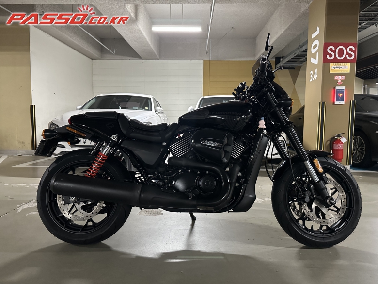 Harley-Davidson 스트리트로드