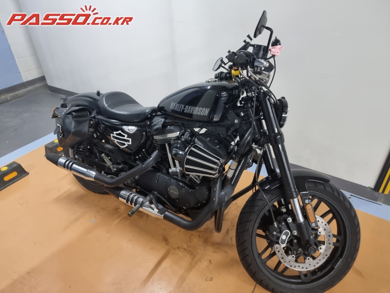 Harley-Davidson 스포스터 1200 로드스터