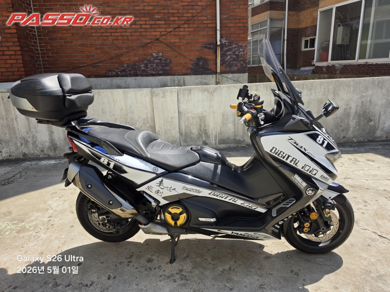 Yamaha 티맥스 DX