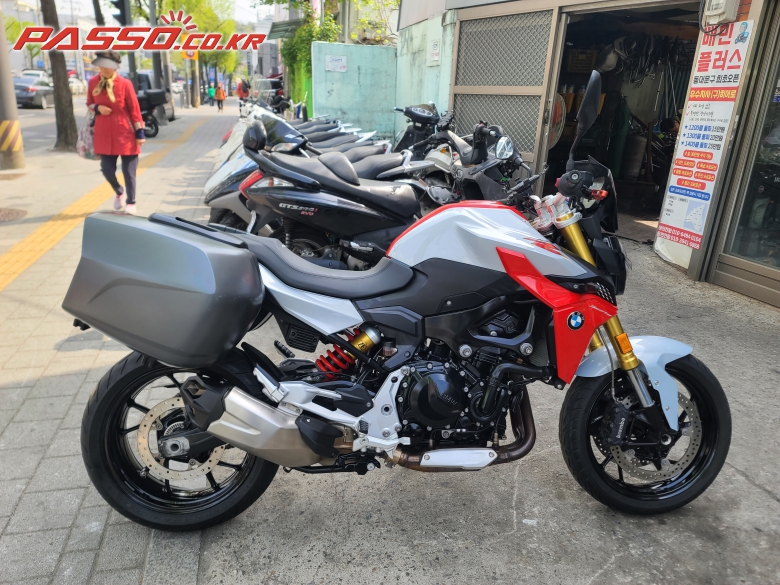 BMW F 900 R
