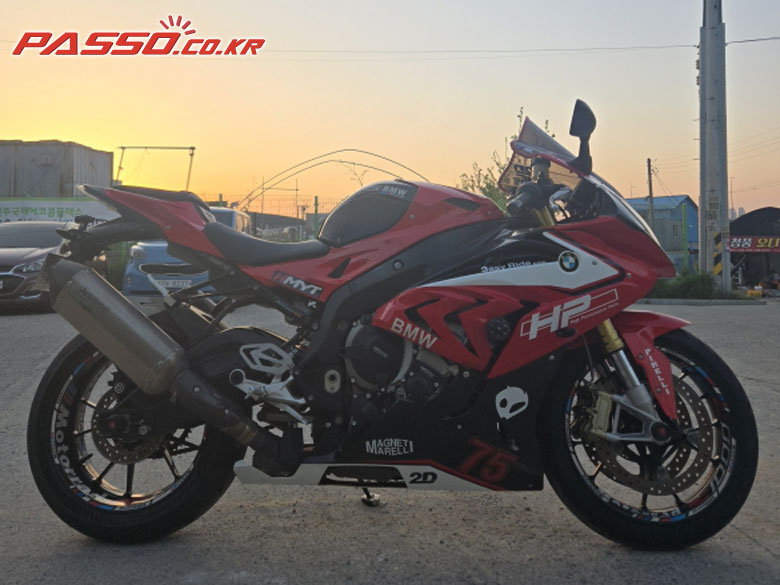 BMW S 1000 RR