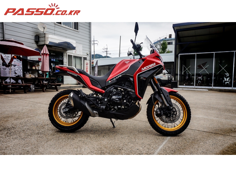 Moto Morini X-Cape 650