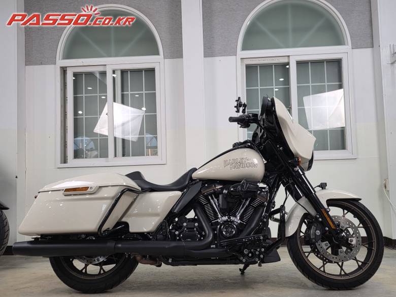 Harley-Davidson 스트리트 글라이드 ST