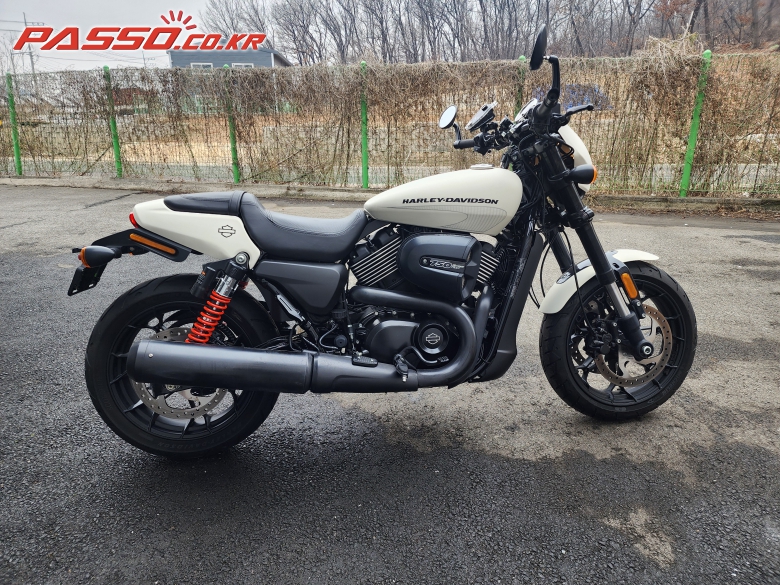 Harley-Davidson 스트리트 로드 750
