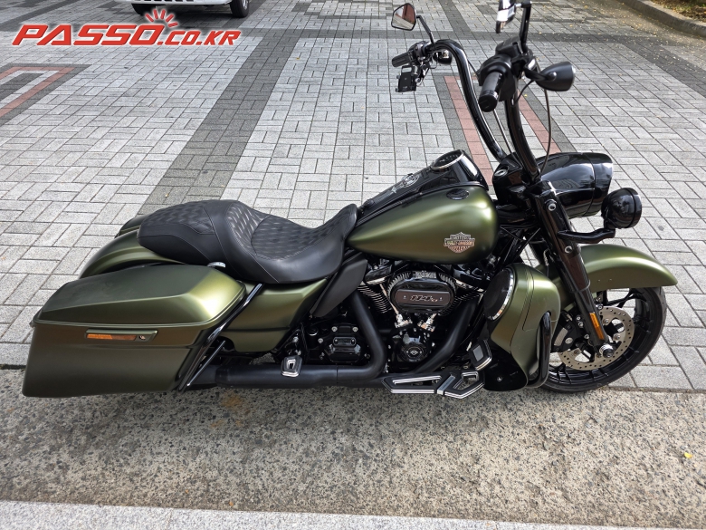 Harley-Davidson 로드킹 스페셜