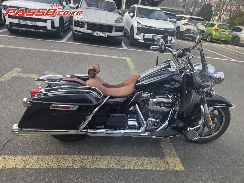 Harley-Davidson 로드킹
