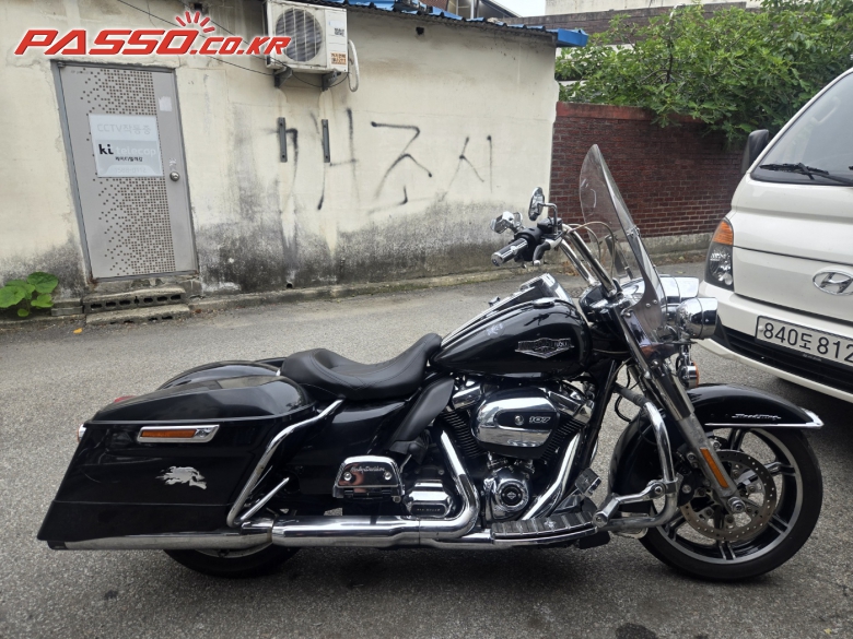 Harley-Davidson 로드킹