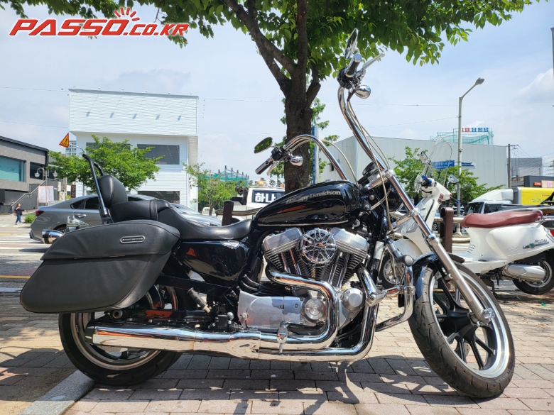 Harley-Davidson 883 슈퍼로우