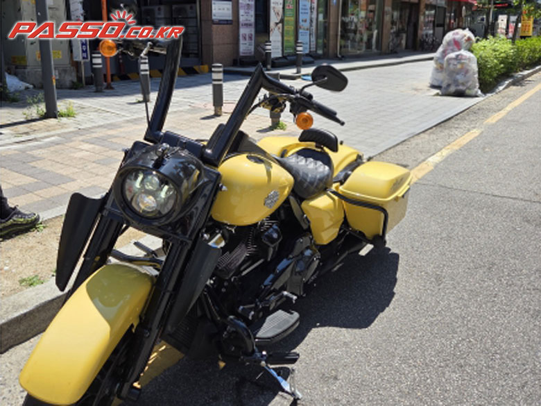 Harley-Davidson 로드킹 스페셜