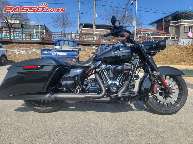 Harley-Davidson 로드킹 스페셜