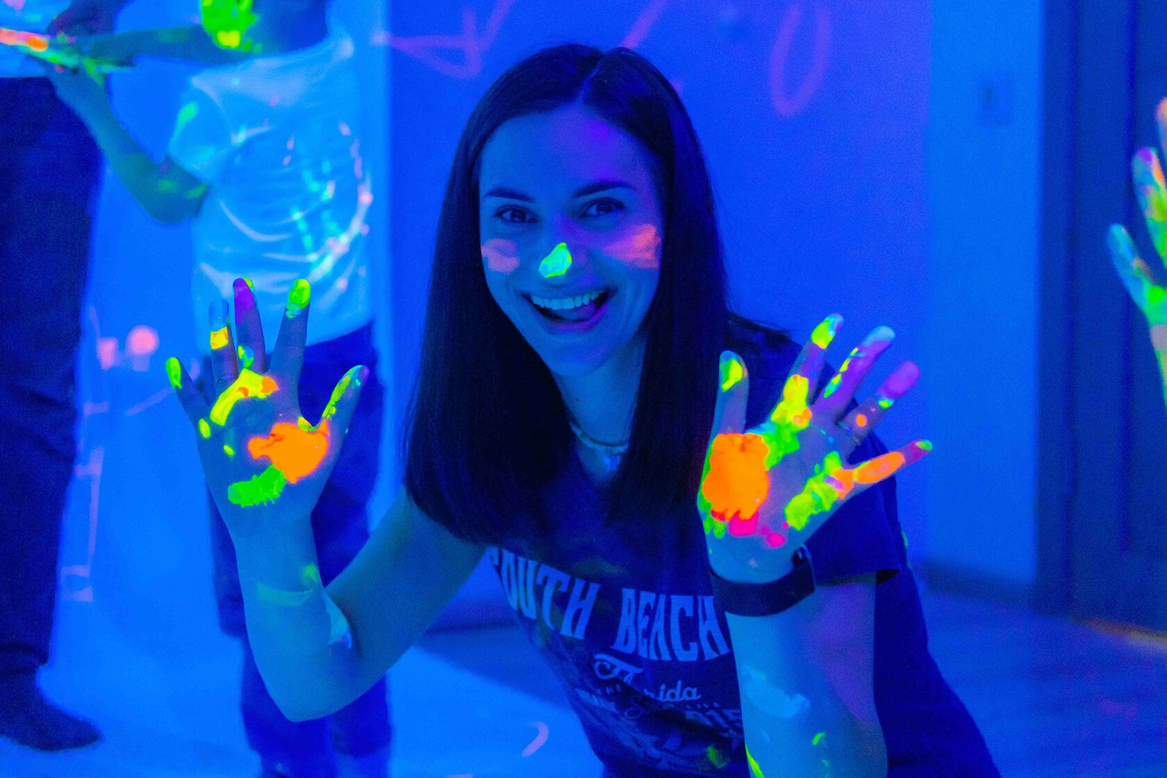 Неоновое свободное рисование, фотография 6