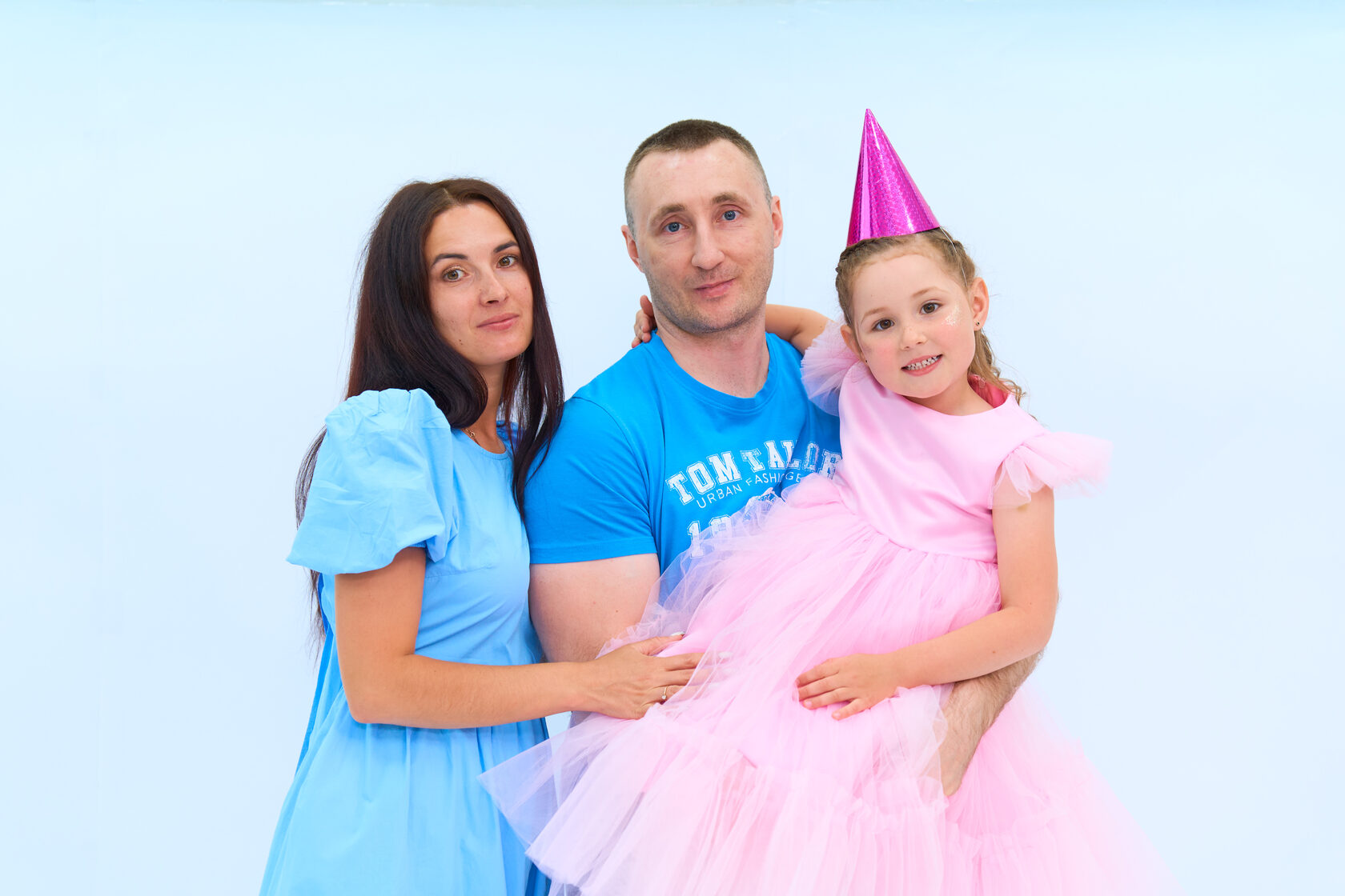 Фото 38: 6 лет · Мебельная