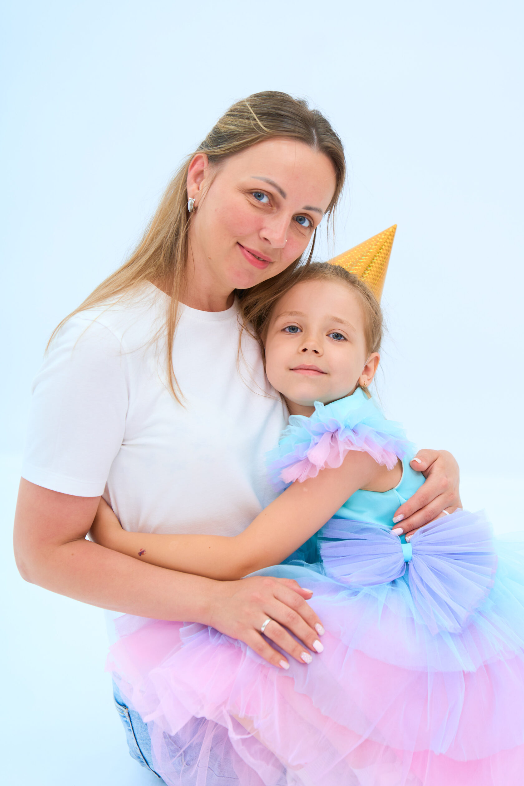 Фото 33: 6 лет · Мебельная