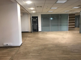 Купить Помещение под Офис 310 м2 в в Бизнес Центре 
