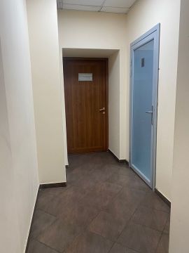 Аренда Офиса  135 м2  в БЦ 