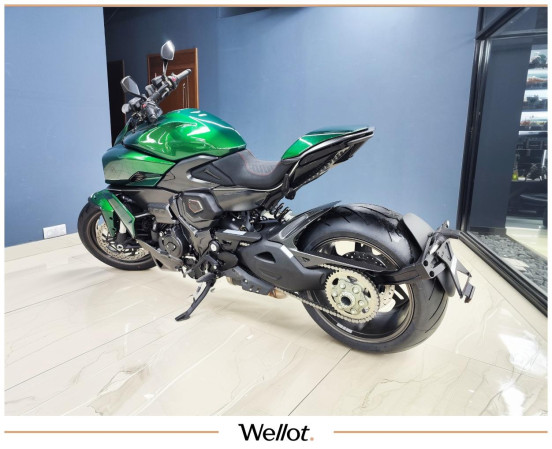 Изображение лота 2024 Ducati Diavel for Bentley