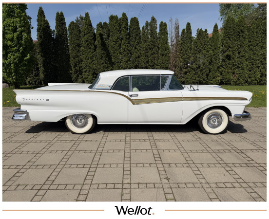 Изображение лота 1957 Ford Fairlane 500 Skyliner