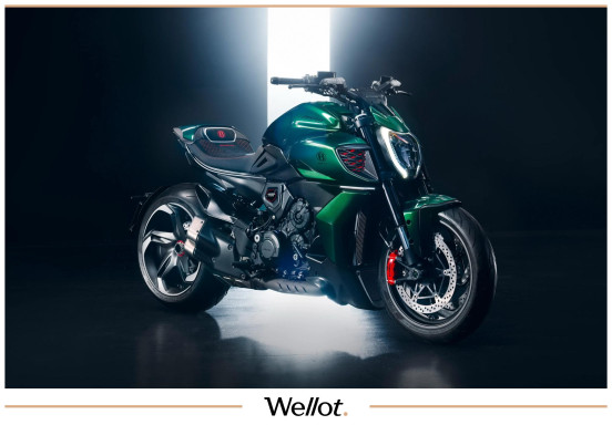 Изображение лота 2024 Ducati Diavel for Bentley