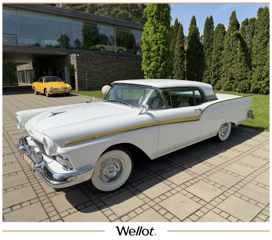 Изображение лота 1957 Ford Fairlane 500 Skyliner