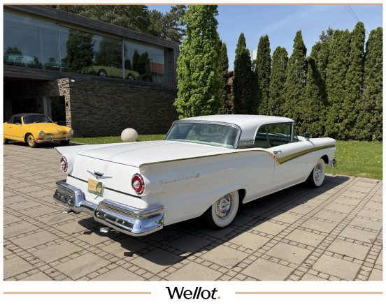 Изображение лота 1957 Ford Fairlane 500 Skyliner