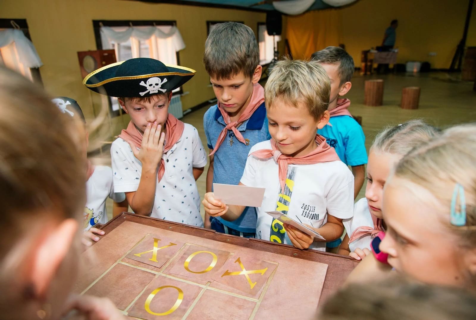 Игра детей на готовом квесте