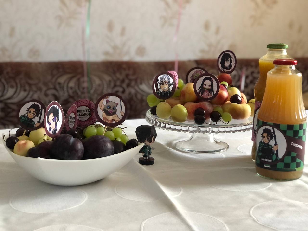 Украшения для стола аниме